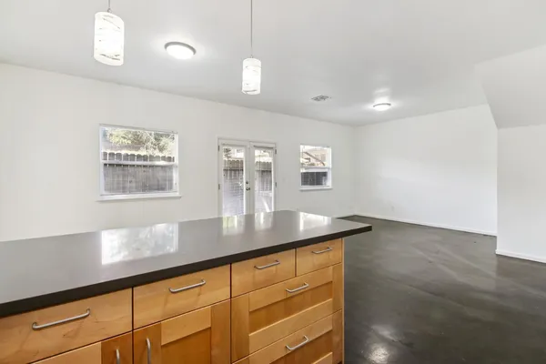 $1,199,999 | 3108 2nd Avenue, Sacramento, CA 95817