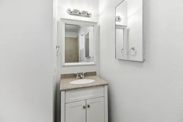 $1,199,999 | 3108 2nd Avenue, Sacramento, CA 95817