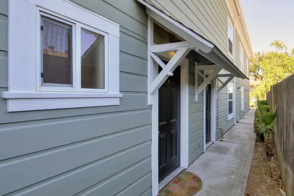 $1,199,999 | 3108 2nd Avenue, Sacramento, CA 95817