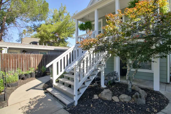 $1,199,999 | 3108 2nd Avenue, Sacramento, CA 95817