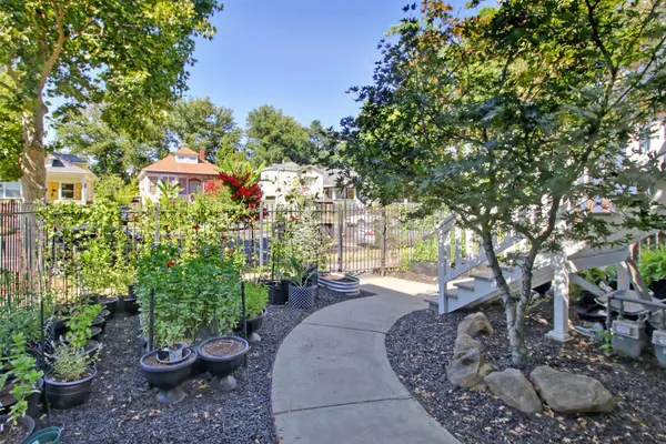 $1,199,999 | 3108 2nd Avenue, Sacramento, CA 95817