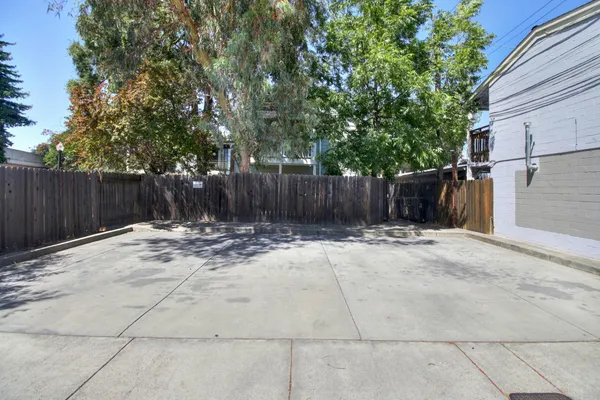 $1,199,999 | 3108 2nd Avenue, Sacramento, CA 95817