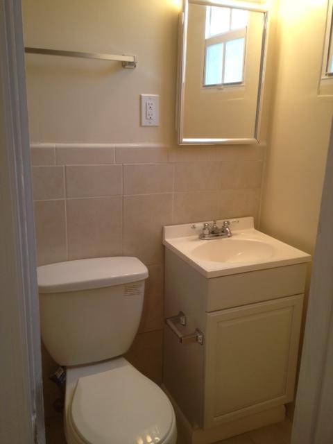 3830 Davis Road Palm Springs, FL 33461 - Photo 8 of 14 bathroom