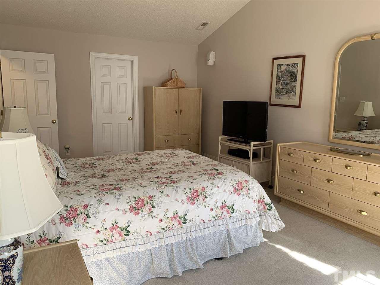 5920 Royal Coach Court Raleigh, NC 27612 - Photo 11 of 30 Gallery Image 11