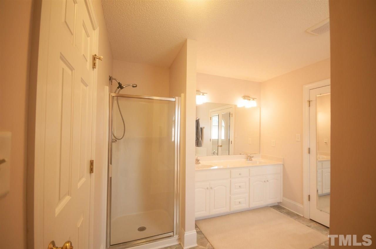 5920 Royal Coach Court Raleigh, NC 27612 - Photo 14 of 30 Gallery Image 14