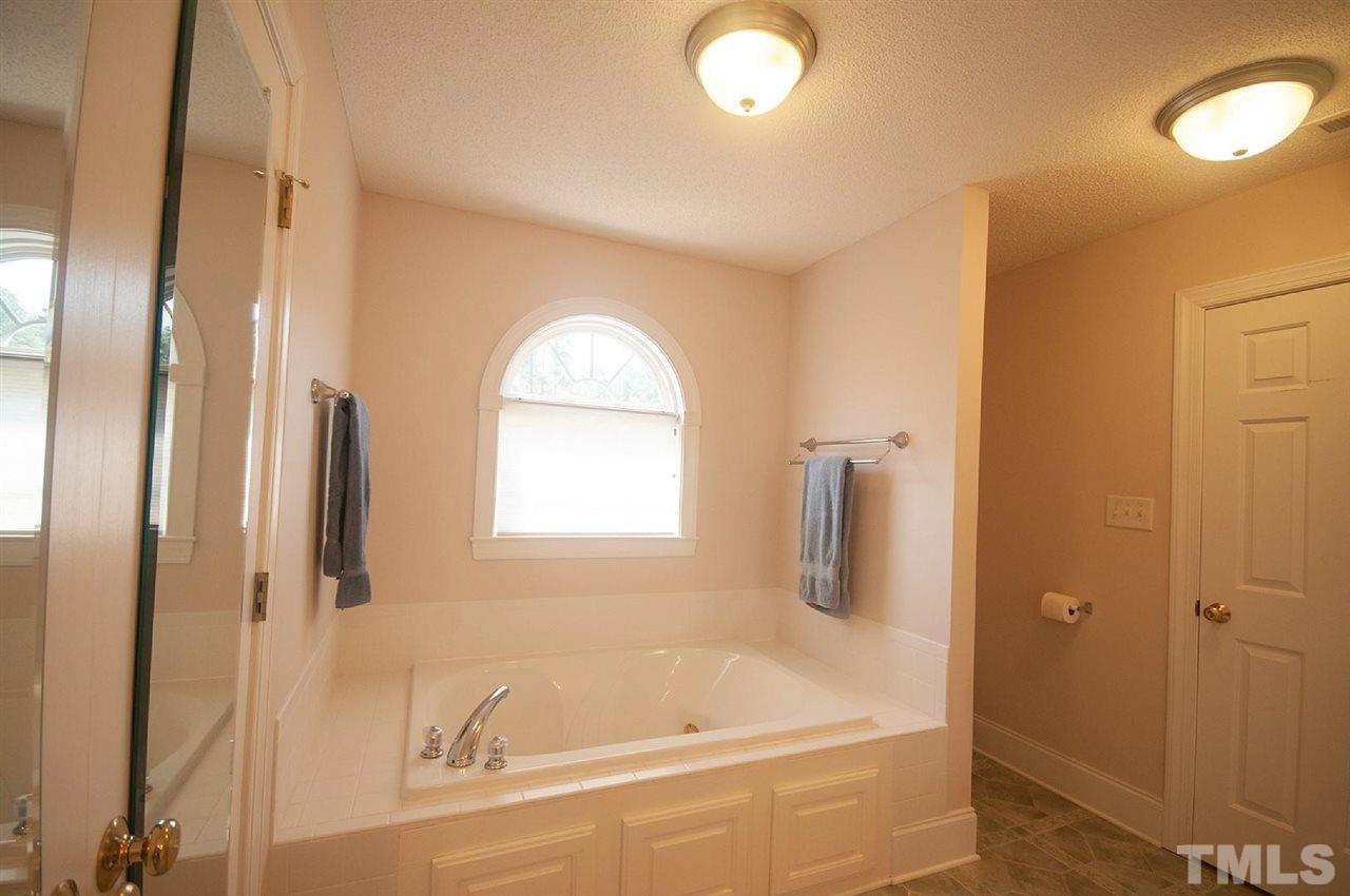 5920 Royal Coach Court Raleigh, NC 27612 - Photo 15 of 30 Gallery Image 15