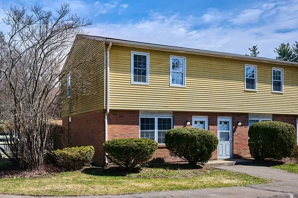 $238,000 | 252 West Street, Unit 13, Amherst, MA 01002