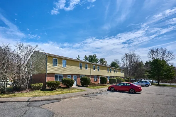 $238,000 | 252 West Street, Unit 13, Amherst, MA 01002