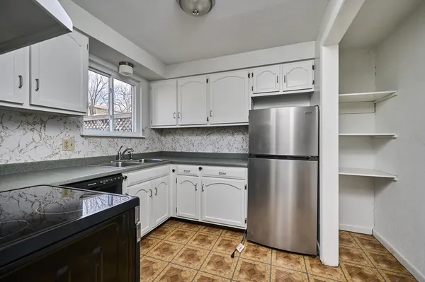 $238,000 | 252 West Street, Unit 13, Amherst, MA 01002