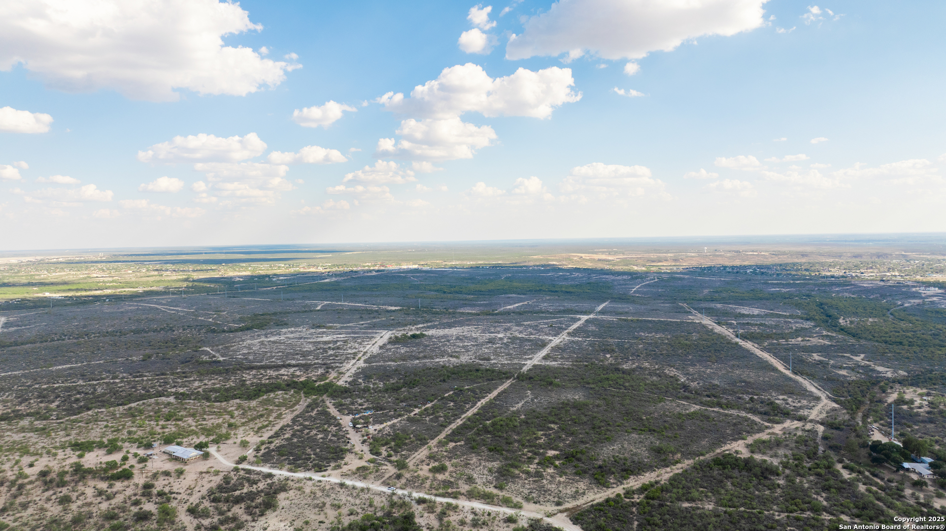 2212 Lausen Road Del Rio, TX 78840 - Photo 3 of 15 a view of an ocean beach