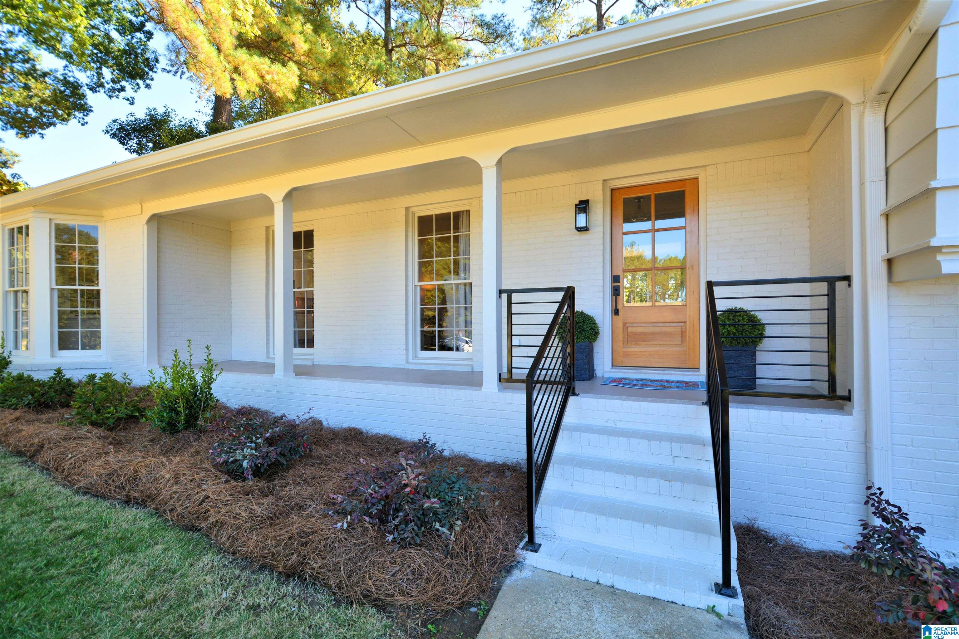 1813 Hummingbird Lane Birmingham, AL 35226 - Photo 3 of 50