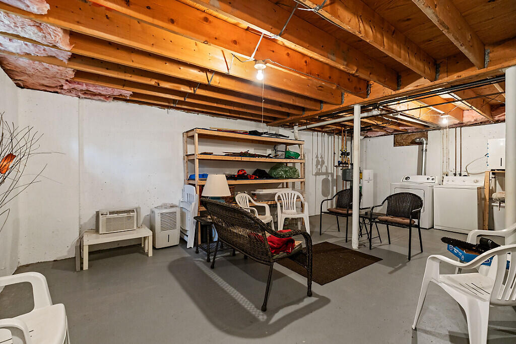 83 Middle Street, Unit 4 Hallowell, ME 04347 - Photo 35 of 47 19_BP5A3591_DxO_mls