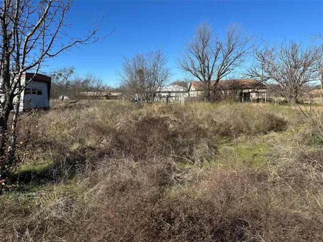 $10,000 | 317 1st Street, Ranger, TX 76470