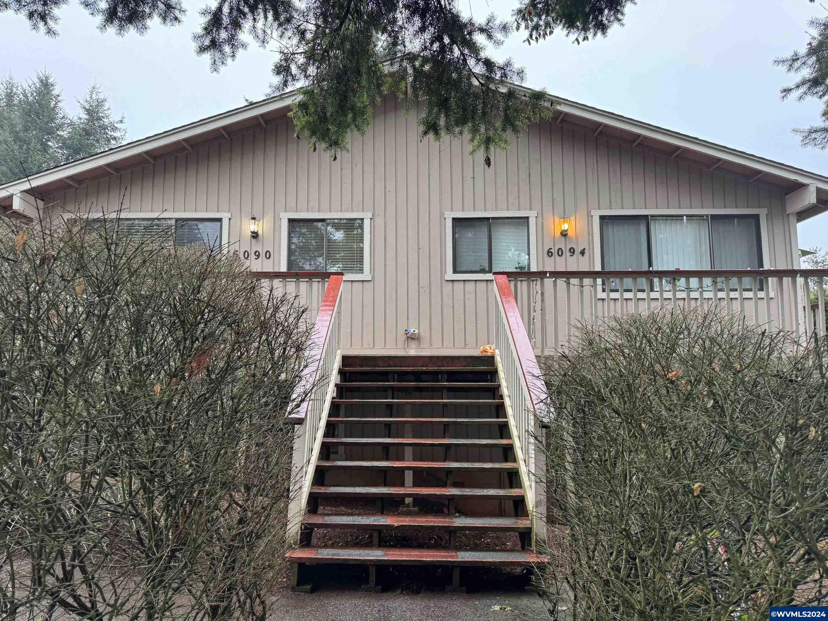6090 Fircrest Street Southeast Salem, OR 97306 - Photo 5 of 45