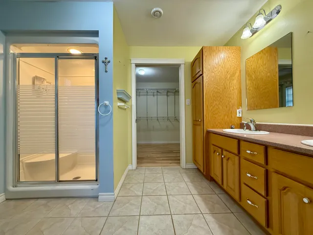 $500,000 | 1095 Dixmont Road, Etna, ME 04434