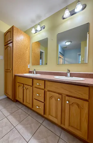 $500,000 | 1095 Dixmont Road, Etna, ME 04434