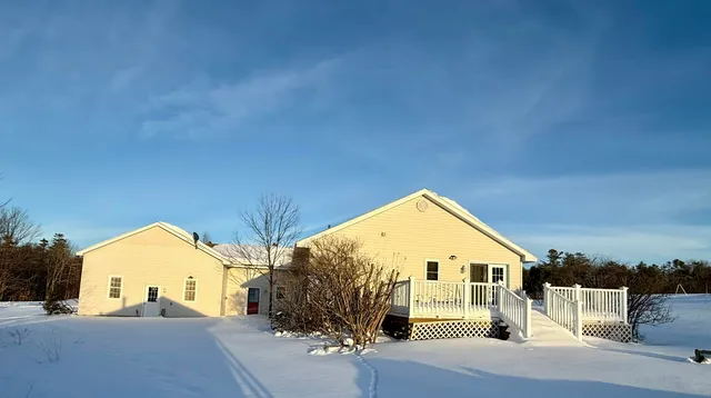 $500,000 | 1095 Dixmont Road, Etna, ME 04434