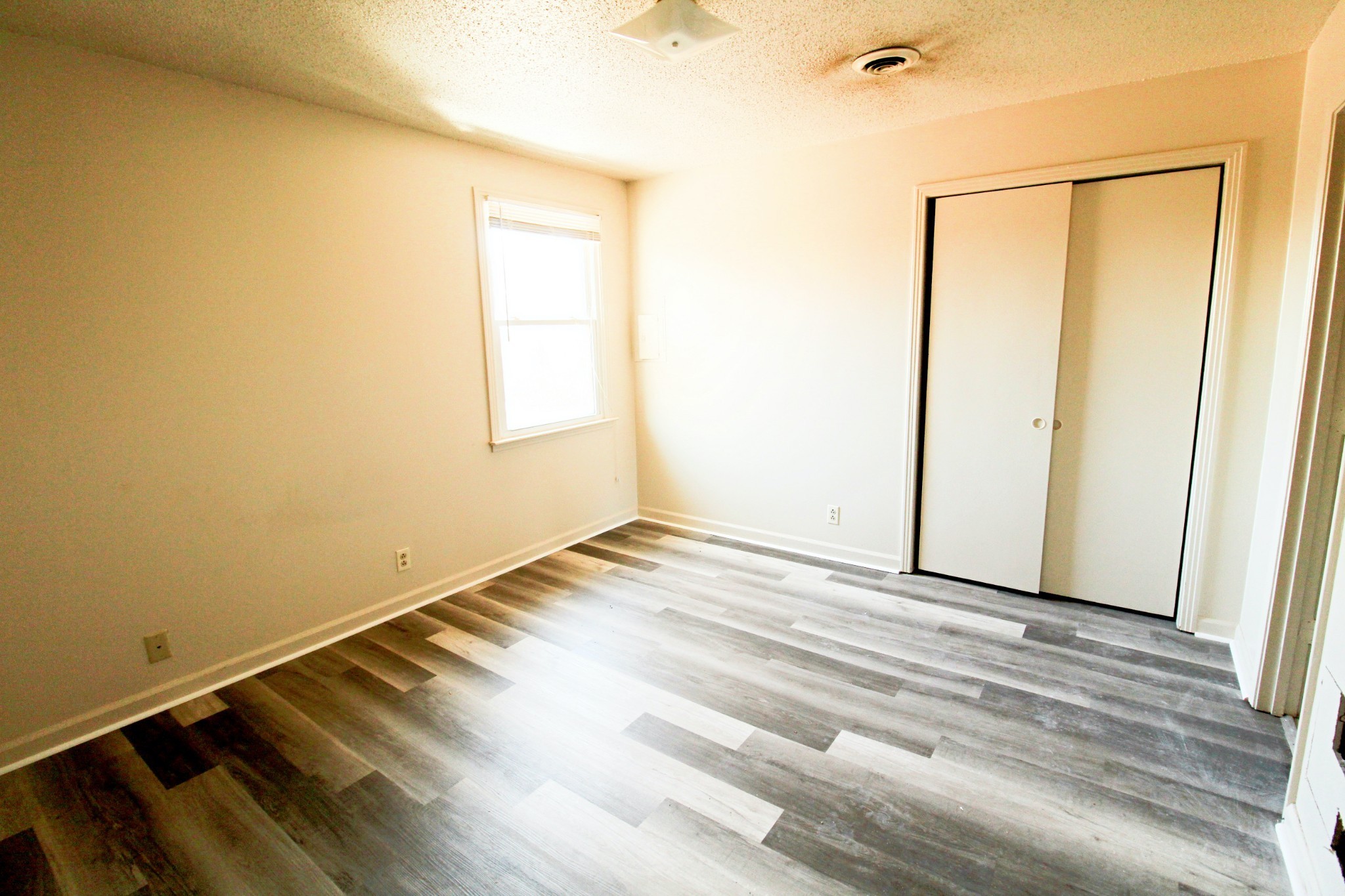 1600 Paradise Hill Road, Unit C Clarksville, TN 37043 - Photo 4 of 6 a view of an empty room