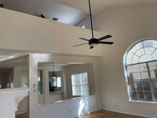 $3,400 | 10900 Sierra Oaks, Austin, TX 78759