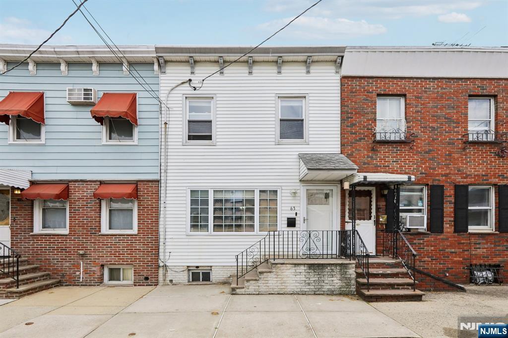 63 Garrison Street Newark, NJ 07105 - Photo 1 of 40