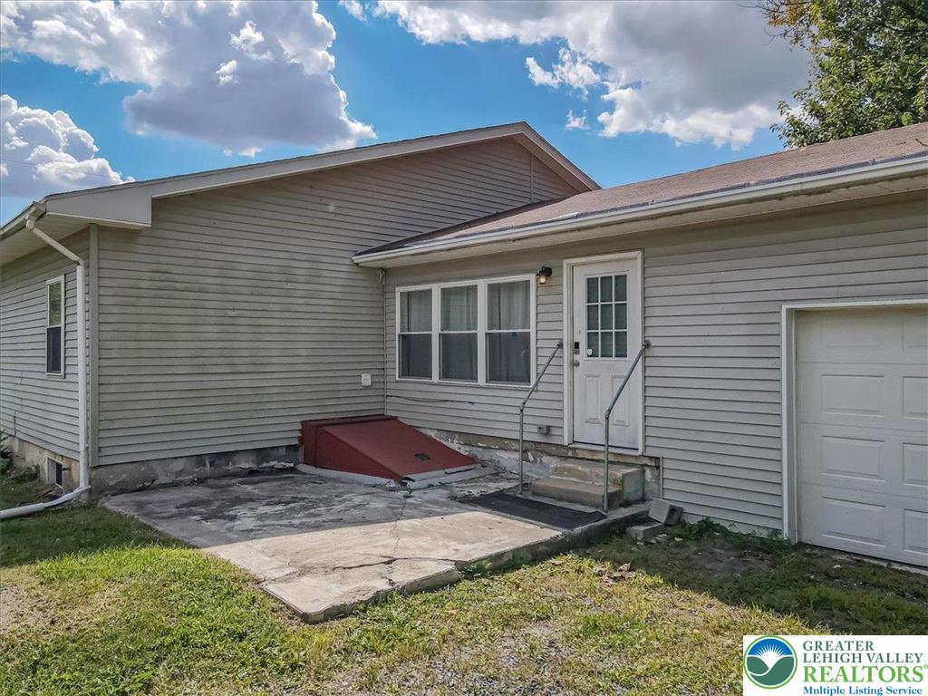 119 Rolling View Road Palmerton, PA 18071 - Photo 45 of 68 a front view of a house with garden