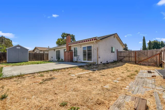 $490,000 | 56 Terry Lane, Suisun City, CA 94585