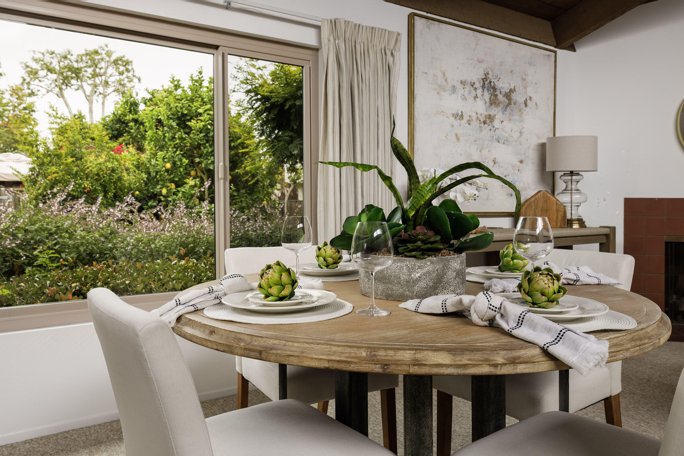 57 North San Marcos Road, Unit A Santa Barbara, CA 93111 - Photo 5 of 18 Dining