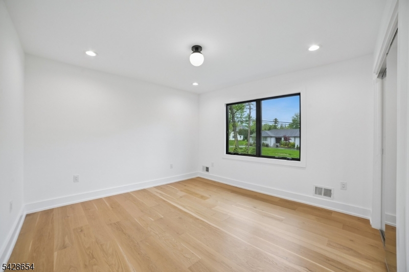 148 Great Hills Road Short Hills, NJ 07078 - Photo 21 of 48
