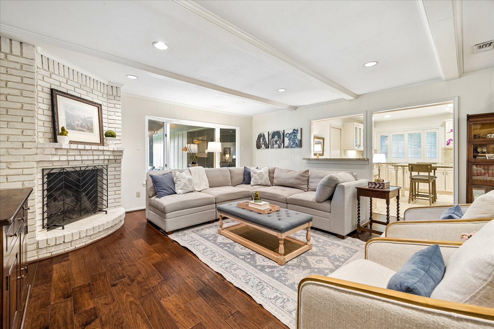 13931 Taylorcrest Road Houston, TX 77079 - Photo 11 of 50 Family Room