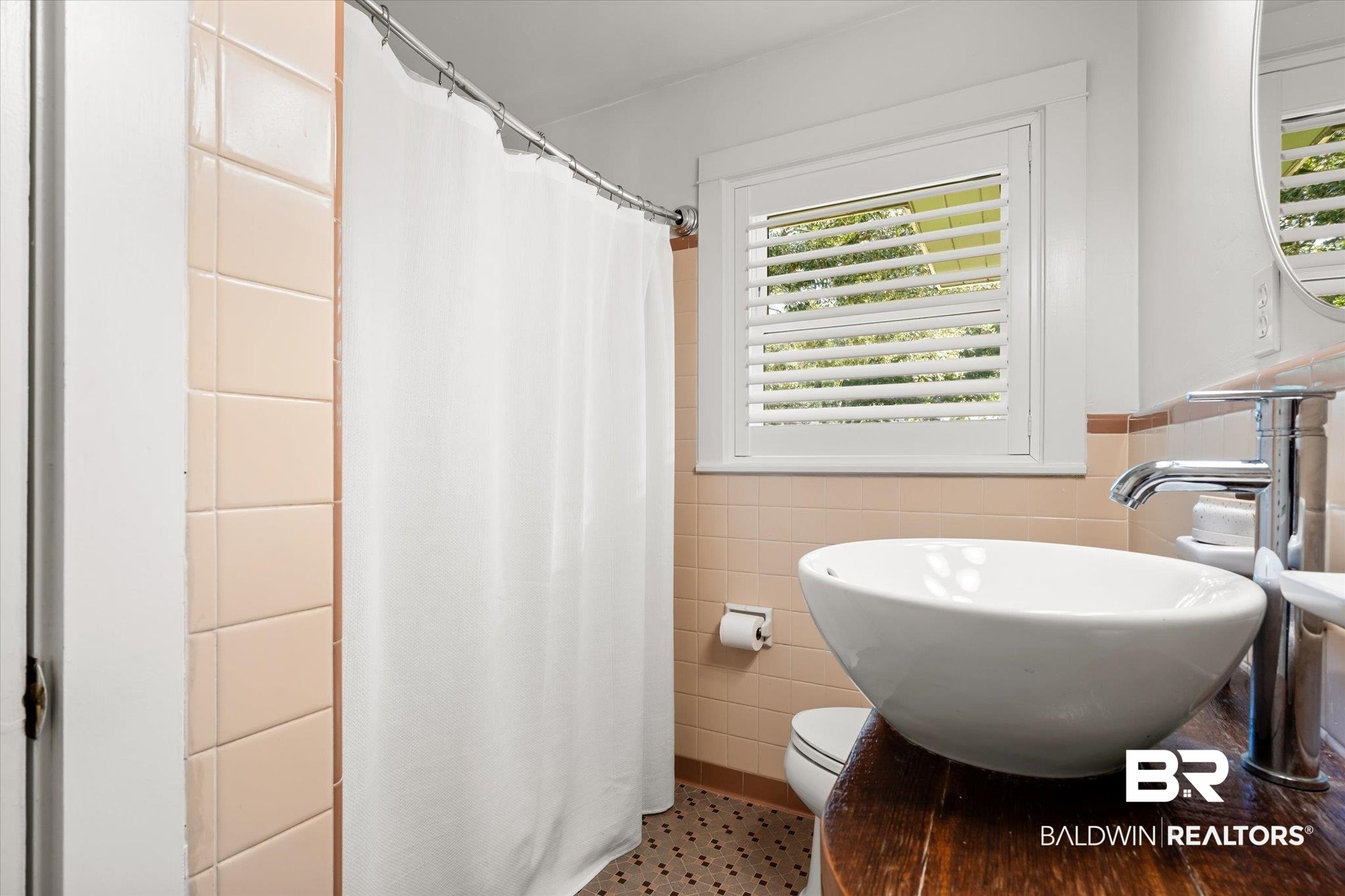 401 Camellia Court Fairhope, AL 36532 - Photo 23 of 36 Bath 2 Shower