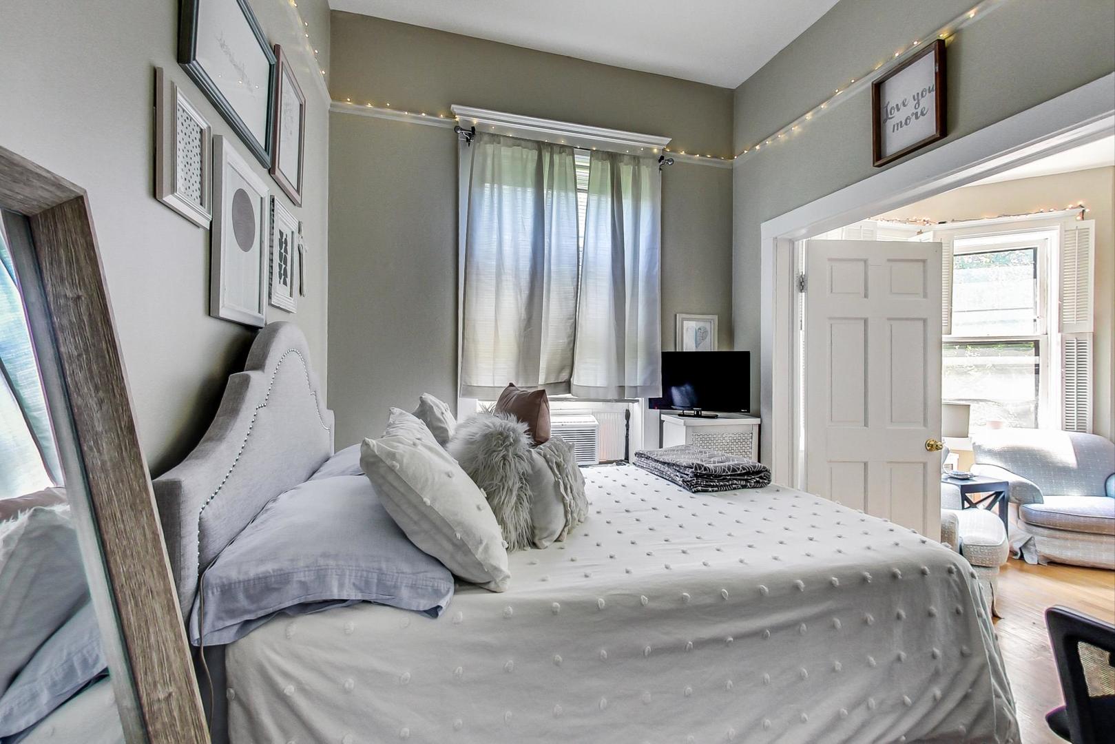2018 North Mohawk Street, Unit 3 Chicago, IL 60614 - Photo 19 of 29