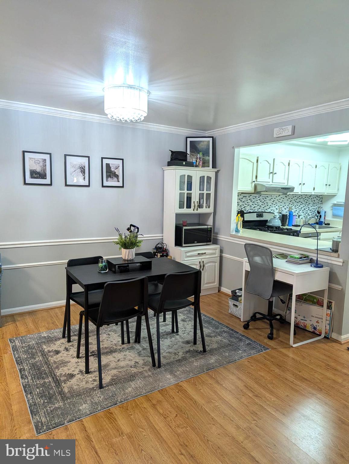 5940 Cove Landing Road, Unit 304 Burke, VA 22015 - Photo 3 of 13 Dining room