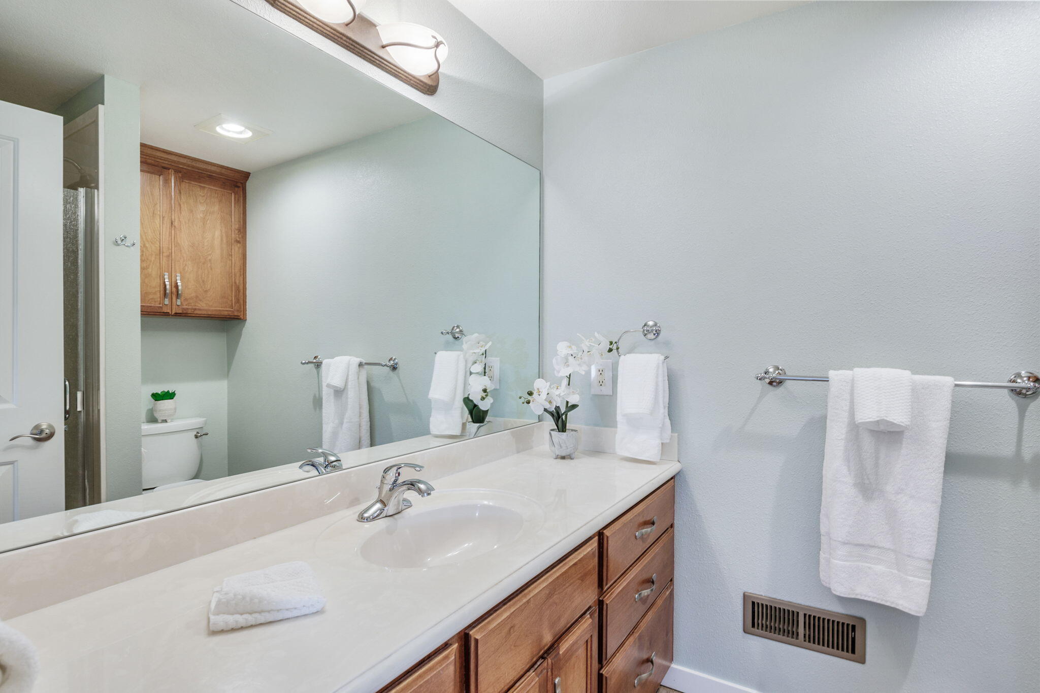 641 Spring Valley Drive Medford, OR 97501 - Photo 33 of 39 A34