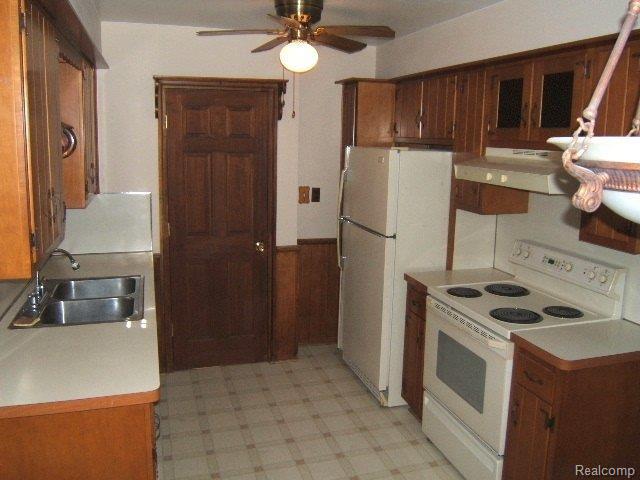 13237 Rosedale Street Southgate, MI 48195 - Photo 5 of 15 13237 Rosedale 006