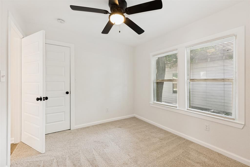 504 Davis Street Gainesville, TX 76240 - Photo 20 of 26