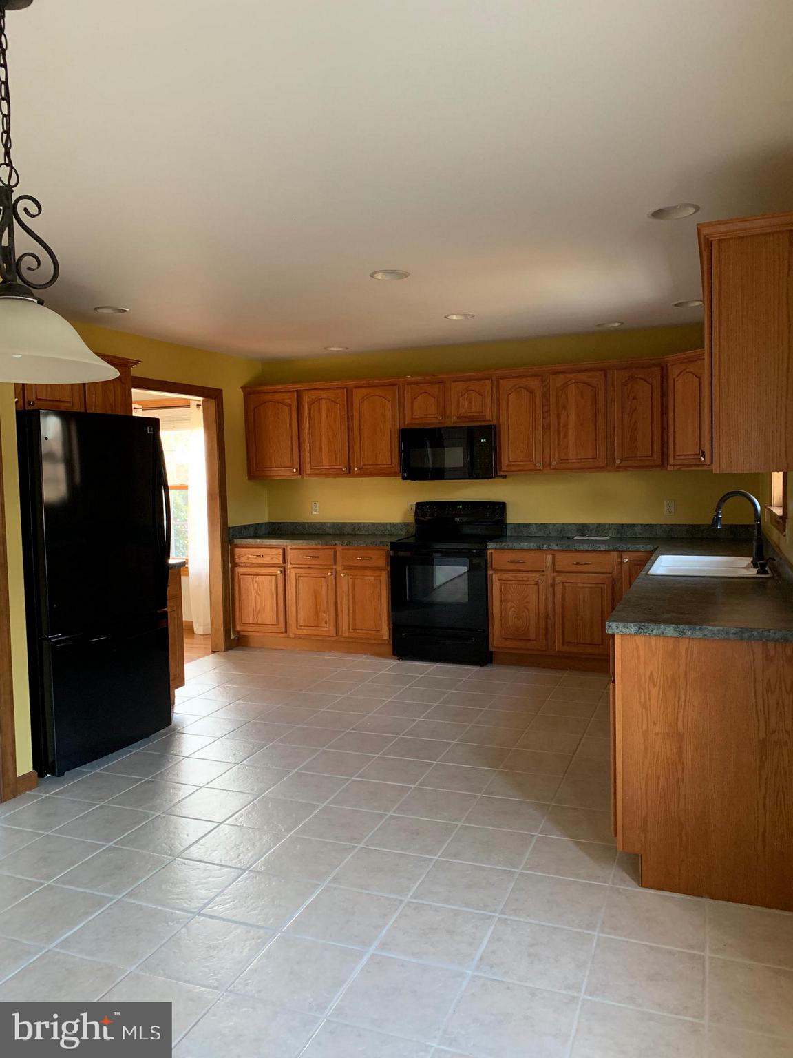 3834 Wrights Wharf Road Hurlock, MD 21643 - Photo 8 of 17 Kitchen