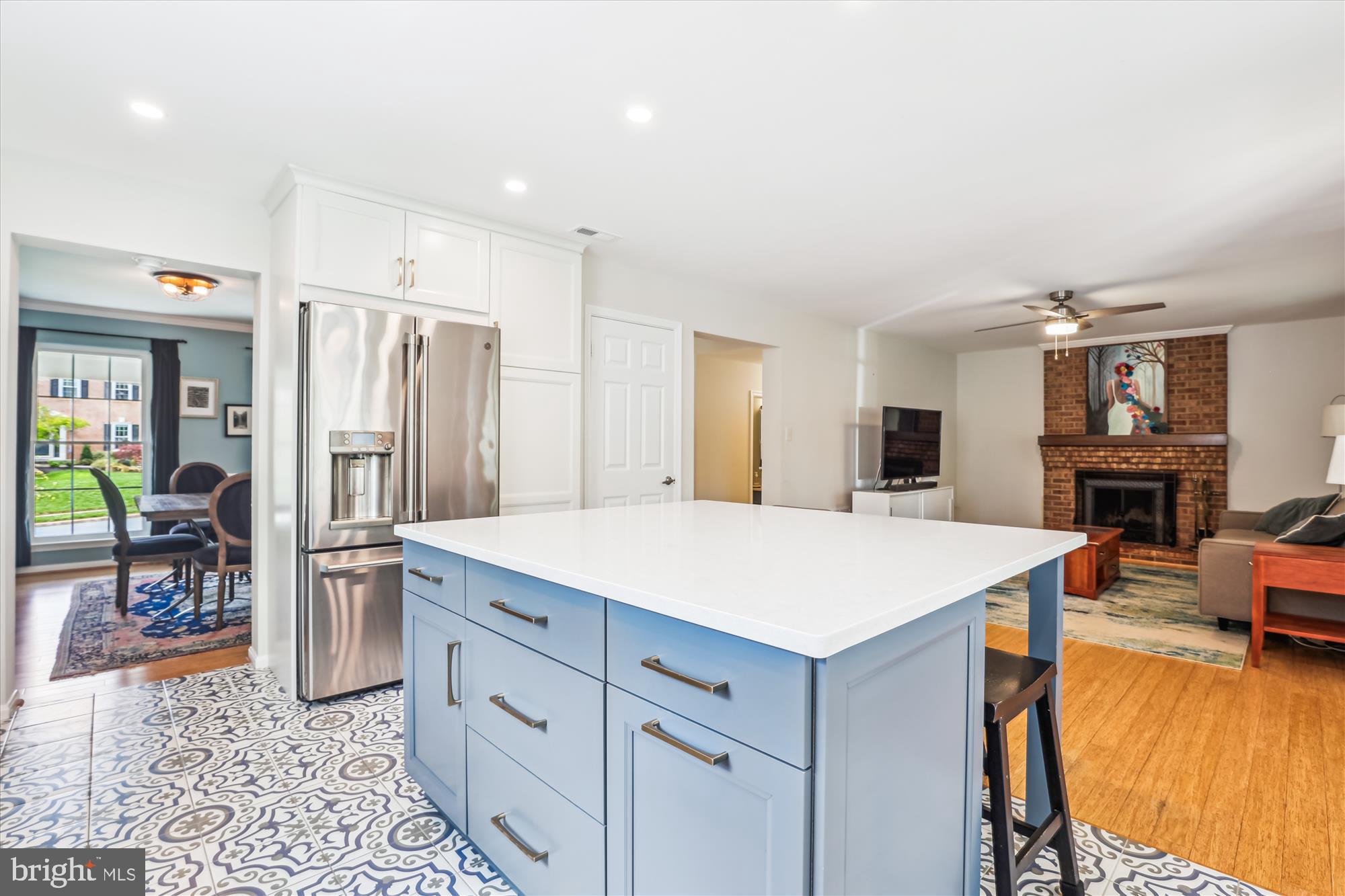 12506 Lieutenant Nichols Road Fairfax, VA 22033 - Photo 8 of 70 Kitchen