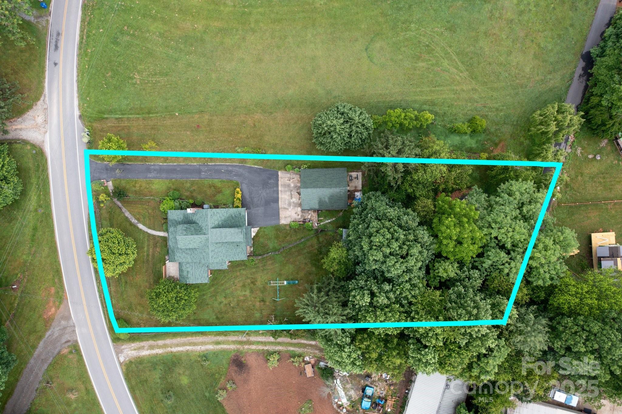 314 Justice Ridge Road Candler, NC 28715 - Photo 3 of 45 Gallery Image 3
