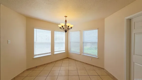 $2,300 | 402 Empresario Drive, San Antonio, TX 78253