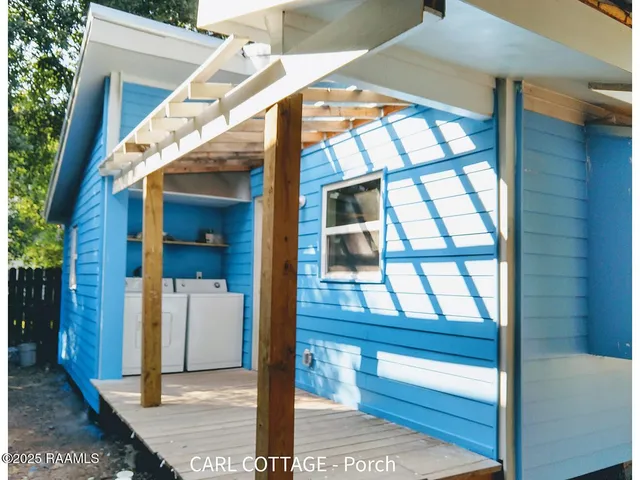 $359,000 | 204 Carl Street, Lafayette, LA 70506