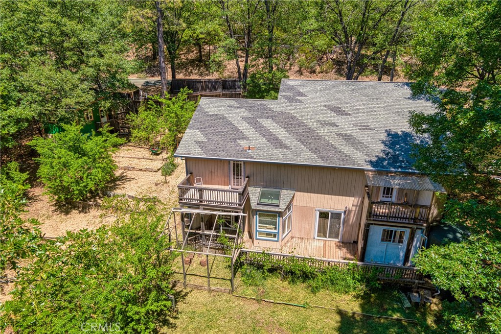 11575 Loch Lomond Road Middletown, CA 95461 - Photo 36 of 38 front view of a house with a yard