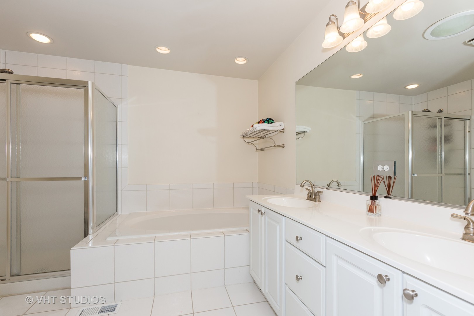 2112 Wicklow Road Naperville, IL 60564 - Photo 10 of 17 a bathroom with a double vanity sink mirror and double