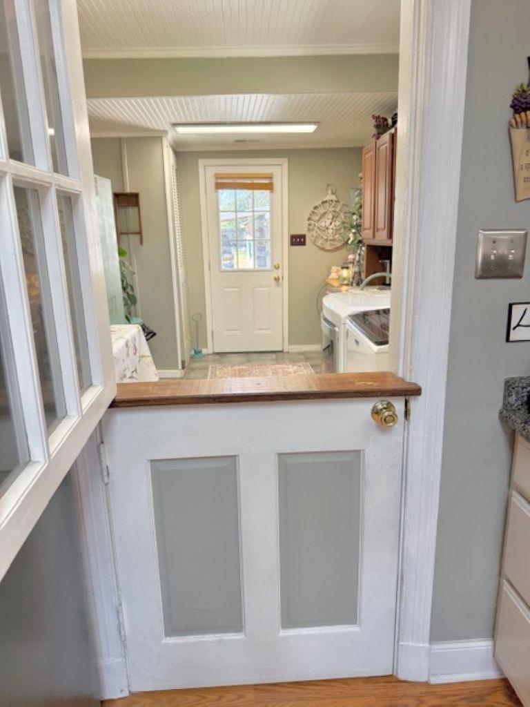829 North Perkins Road Memphis, TN 38122 - Photo 8 of 36 Kitchen - To laundry room