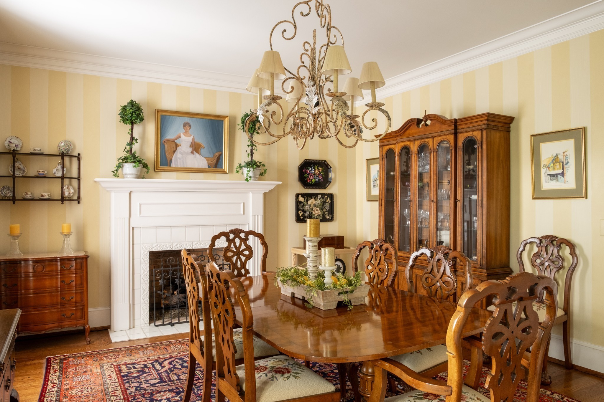 5620 Leipers Creek Road Franklin, TN 37064 - Photo 49 of 74 a view of a dining room with furniture and wooden floor