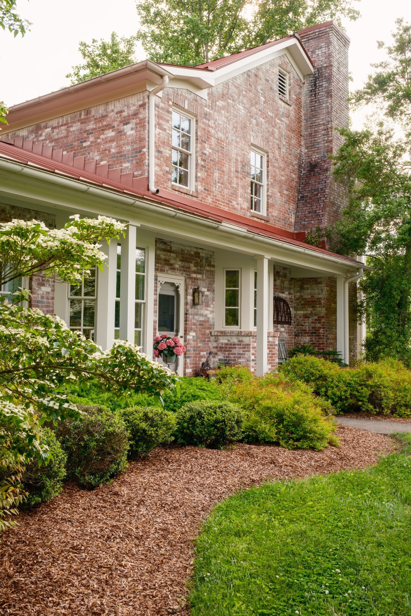 5620 Leipers Creek Road Franklin, TN 37064 - Photo 62 of 74 front view of a house with a garden