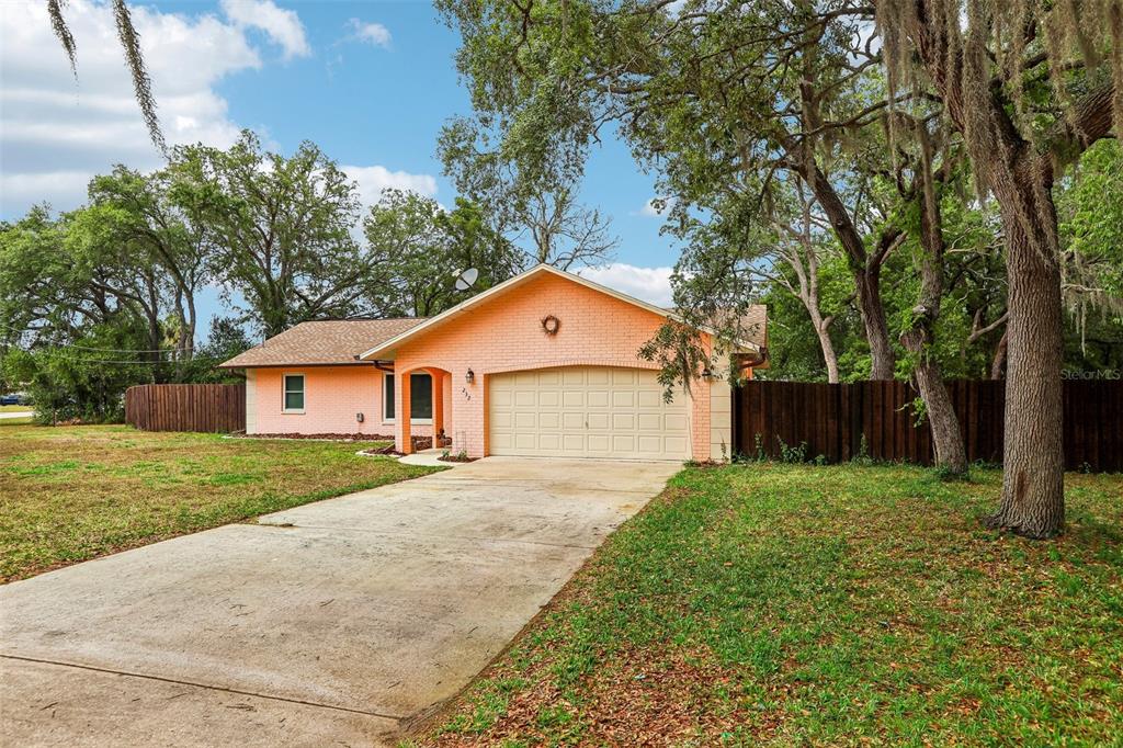 232 Cavalier Avenue Spring Hill, FL 34606 - Photo 3 of 39