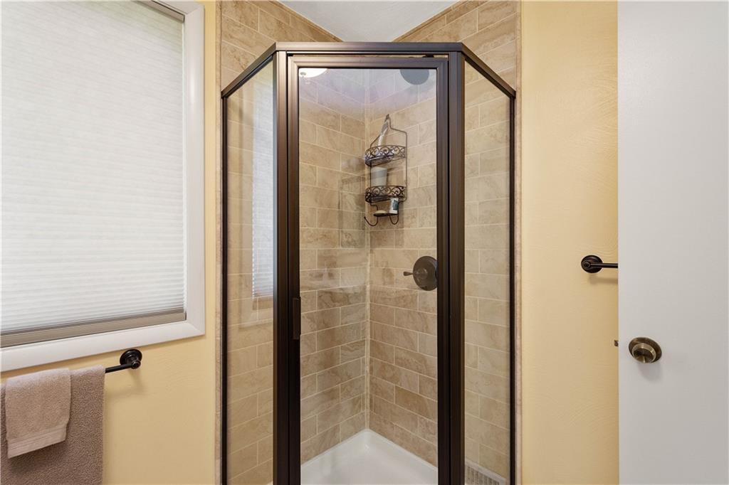 4026 Gibsonia Road Gibsonia, PA 15044 - Photo 17 of 26 Gallery Image 17