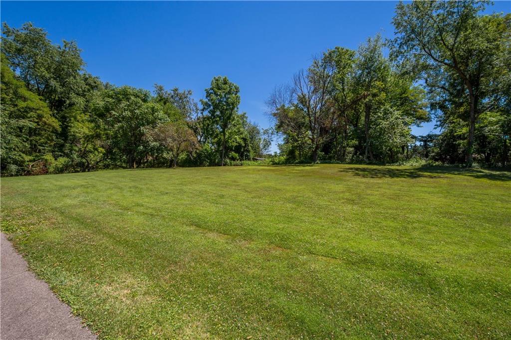 4026 Gibsonia Road Gibsonia, PA 15044 - Photo 5 of 26 Gallery Image 5