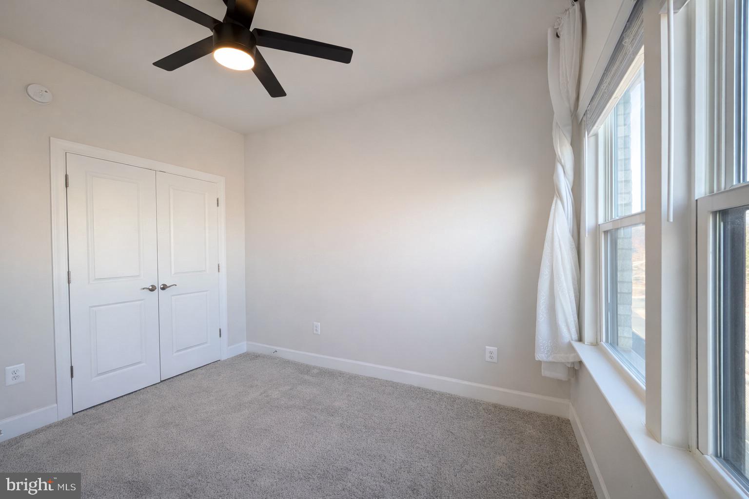 6710 Belcrest Road Hyattsville, MD 20782 - Photo 16 of 22 Bedroom #3 alternative view.