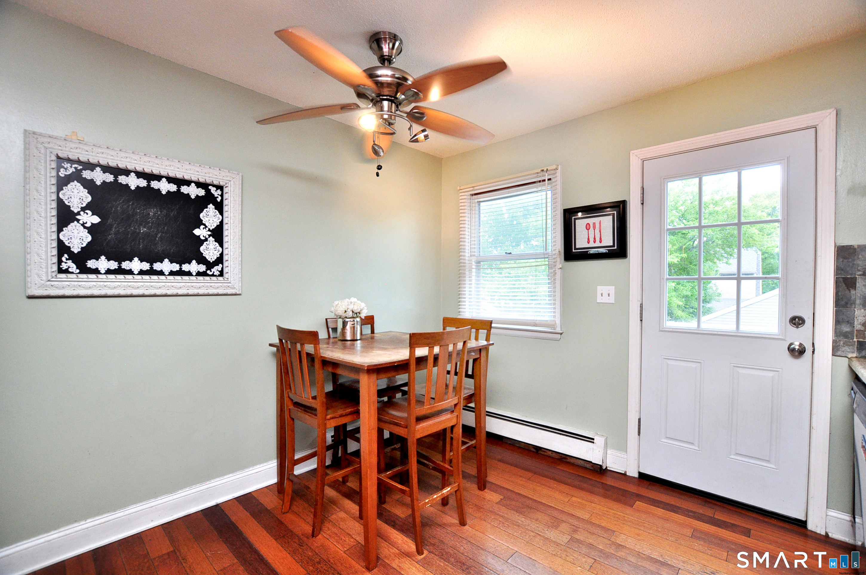 33 Allen Street Bristol, CT 06010 - Photo 4 of 22